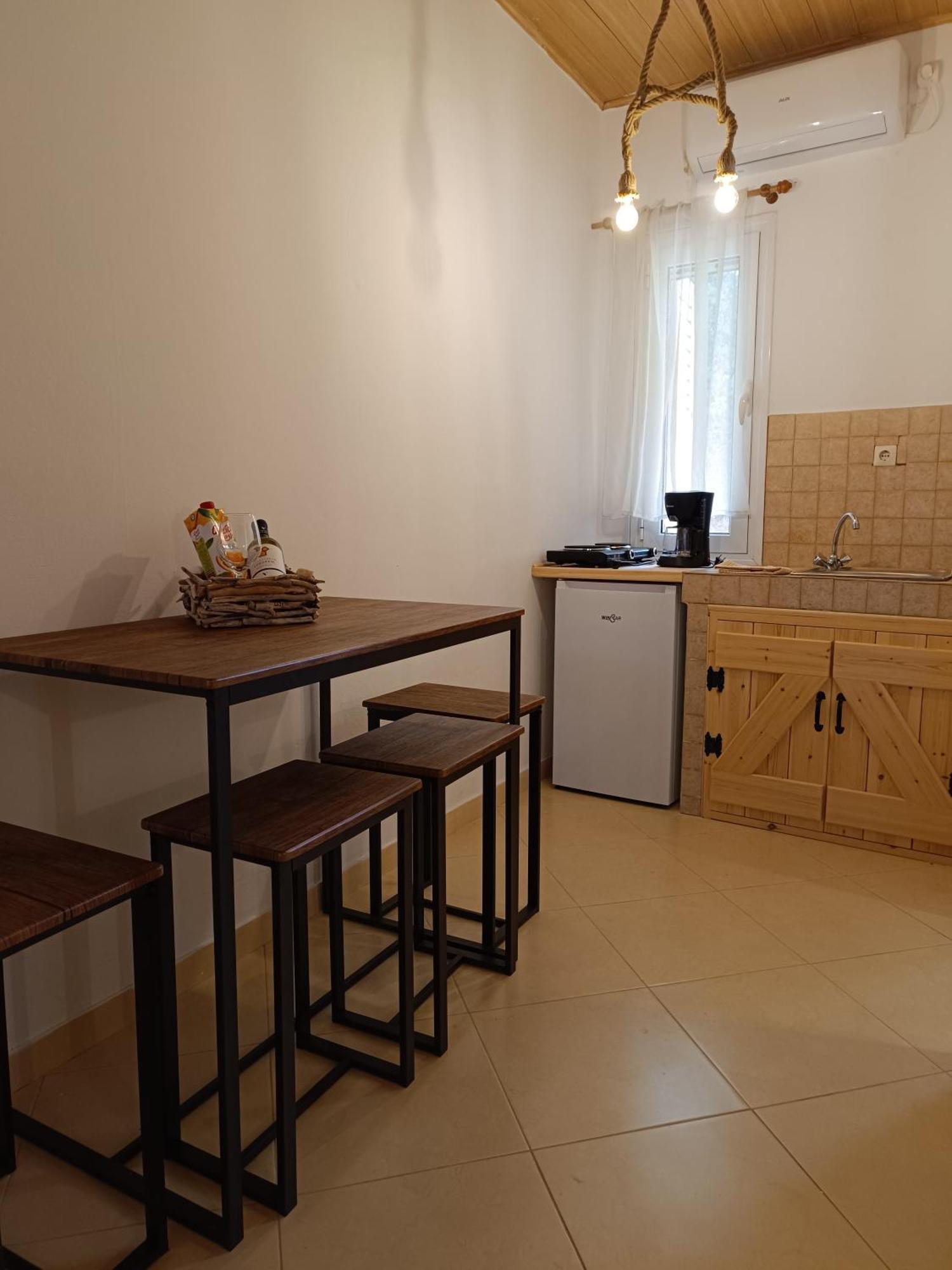 Athina Studio Apartments 컬벨리 외부 사진