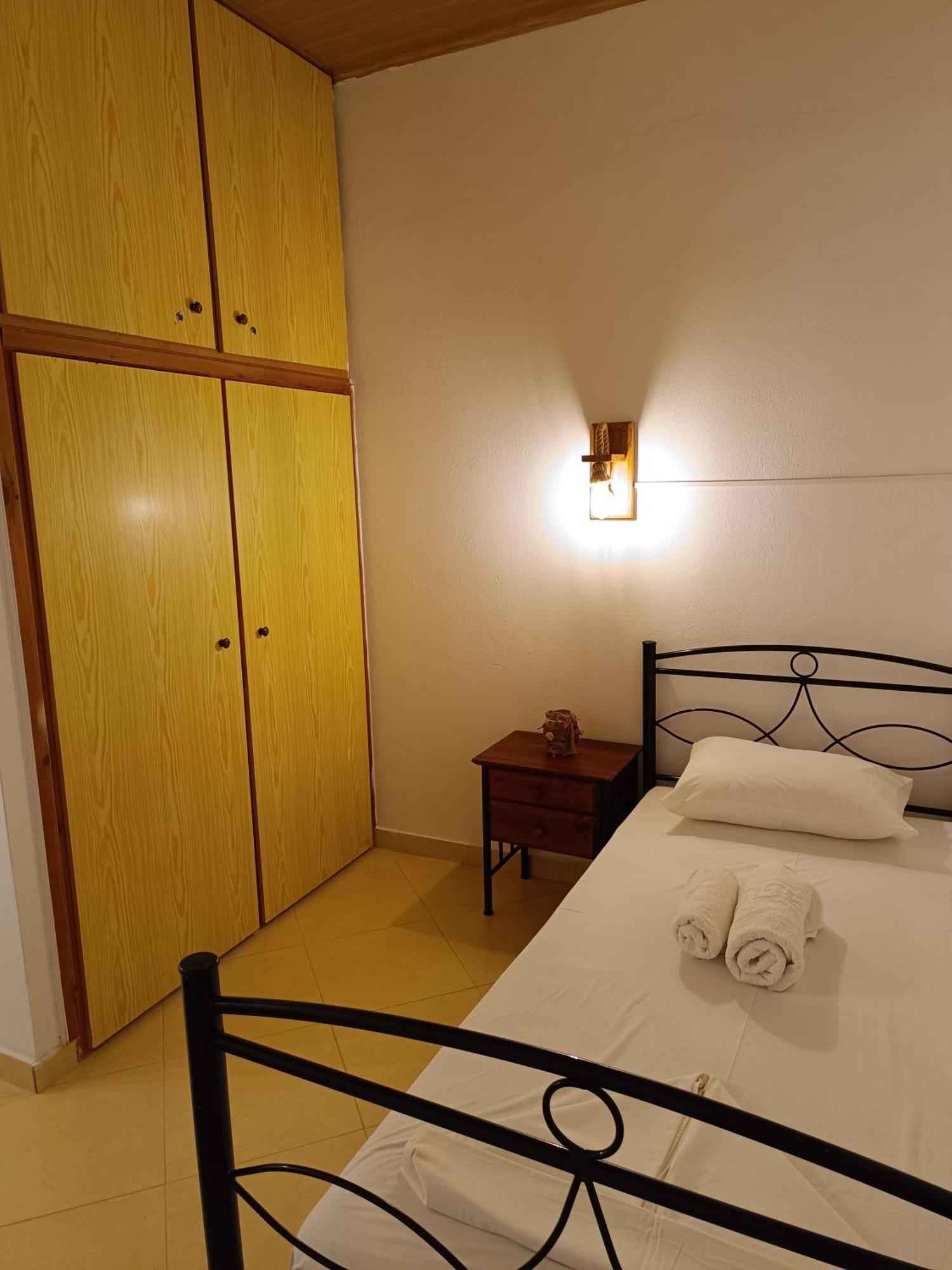 Athina Studio Apartments 컬벨리 외부 사진