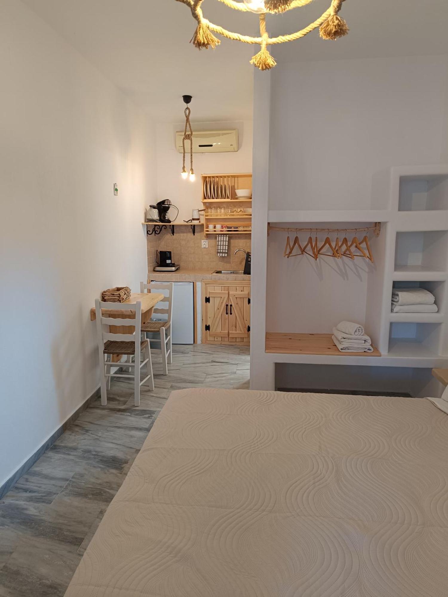 Athina Studio Apartments 컬벨리 외부 사진