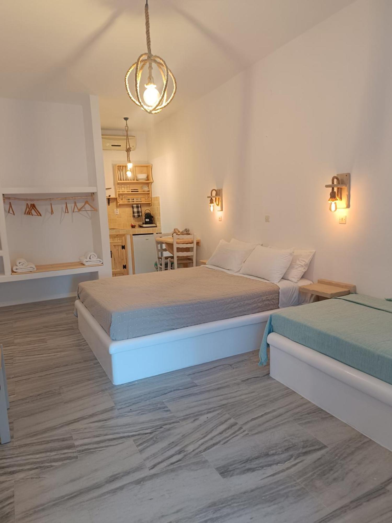 Athina Studio Apartments 컬벨리 외부 사진